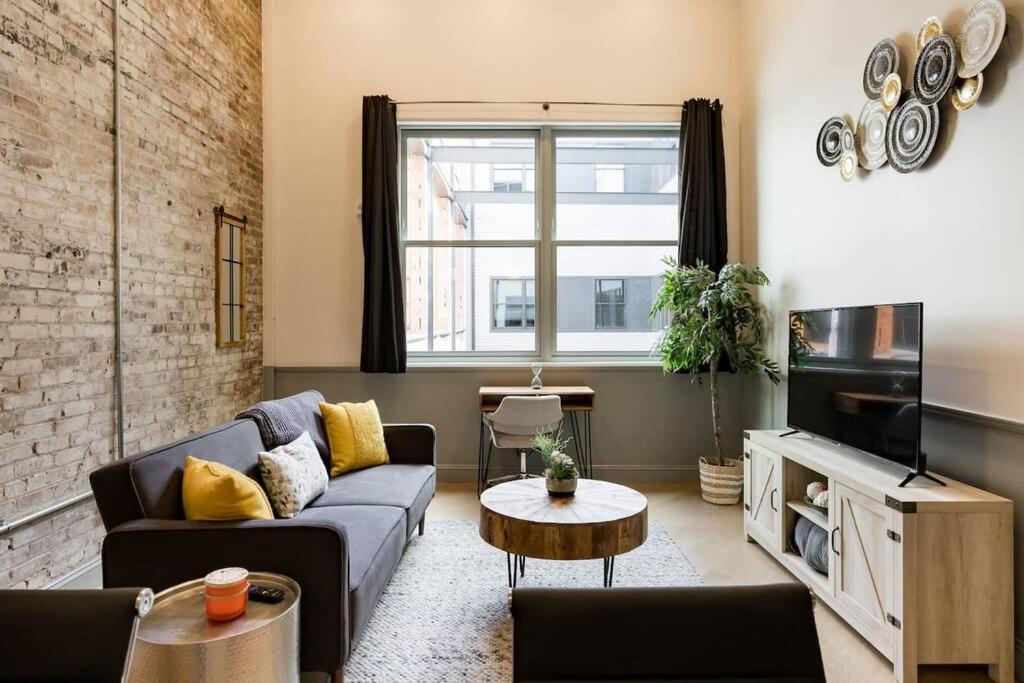 Gorgeous Condo In The Heart Of Dt Birmingham! Ngoại thất bức ảnh